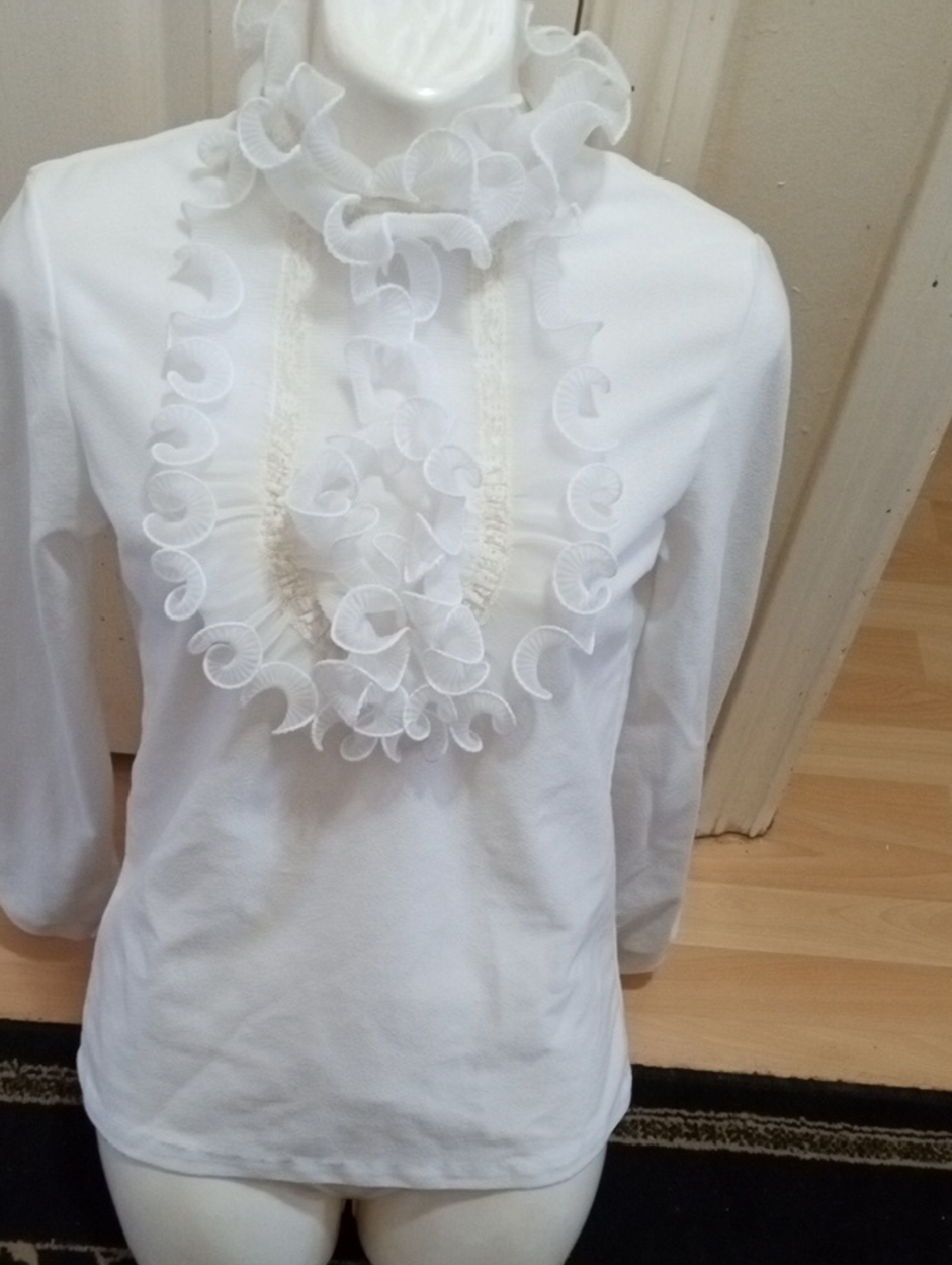 White Ruffle Collar Blouse Vintage